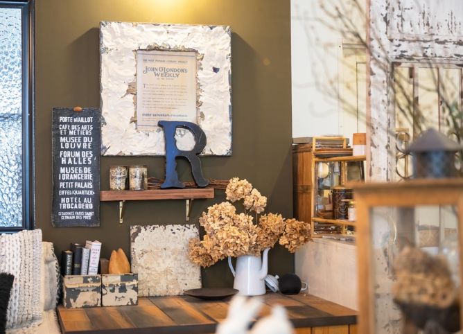 dragon studio 〈1F〉